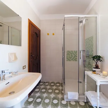 Sea View In With Lemon Pergola, Gardens And Jacuzzi - Ideal For Elopements * Ravello